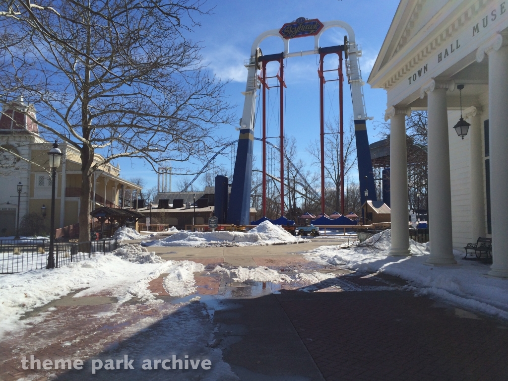 Skyhawk at Cedar Point