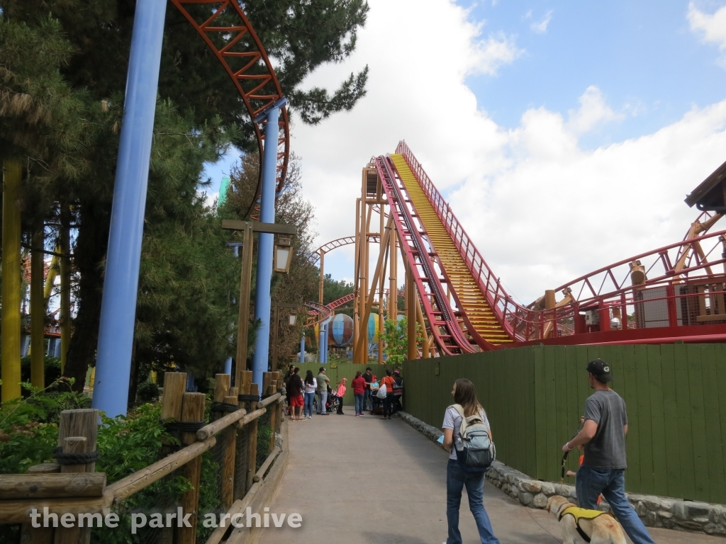 Sierra Sidewinder at Knott's Berry Farm