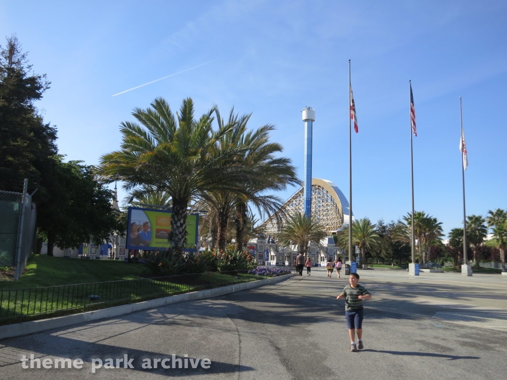 Gold Striker at California's Great America