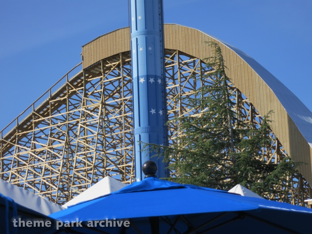 Gold Striker at California's Great America
