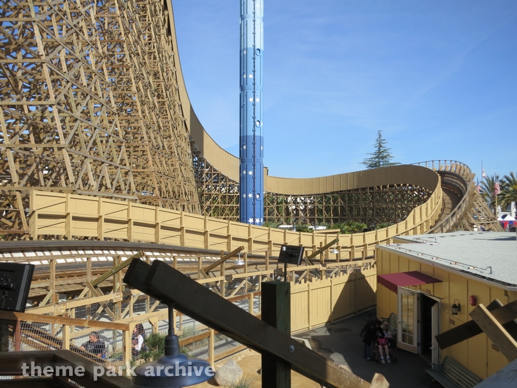 Gold Striker at California's Great America