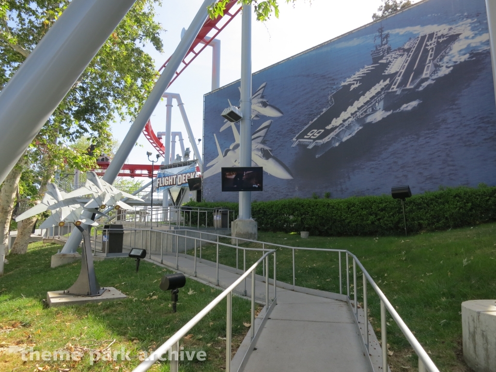 Flight Deck at California's Great America