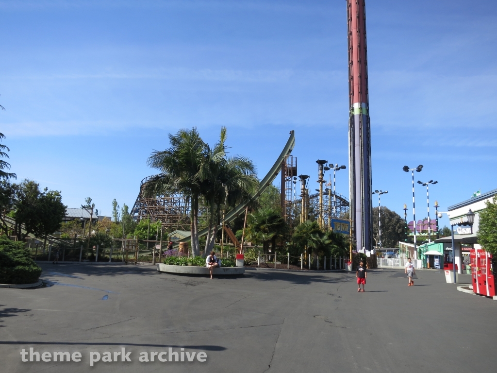 Tiki Twirl at California's Great America