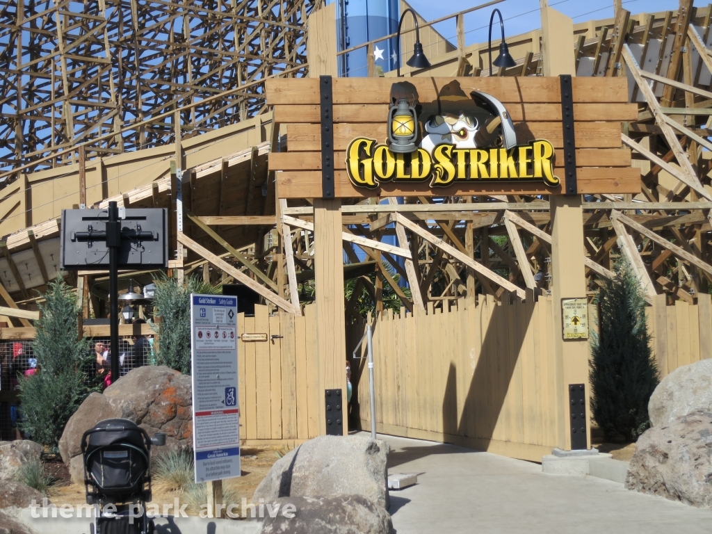 Gold Striker at California's Great America