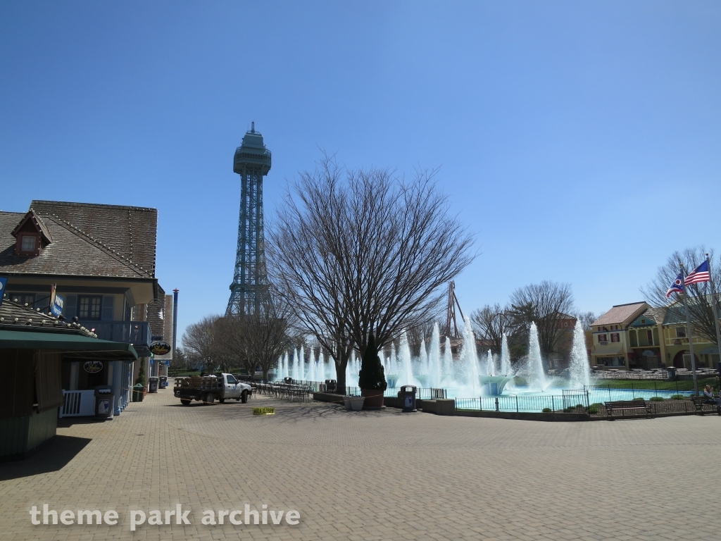 International Street at Kings Island