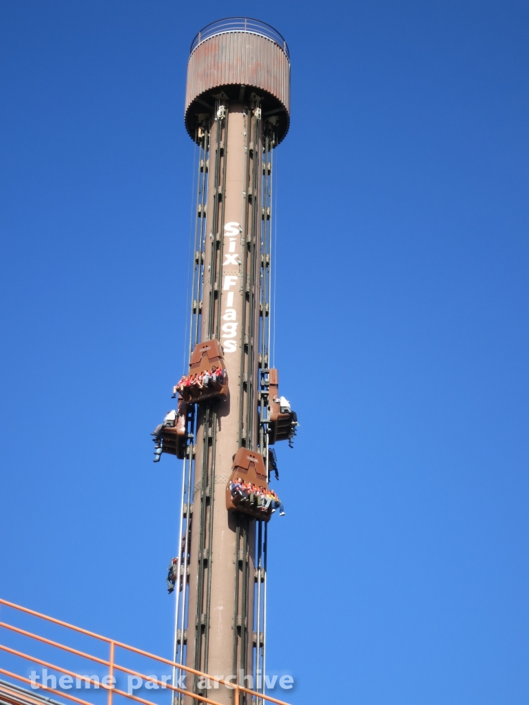 Giant Drop at Six Flags Great America