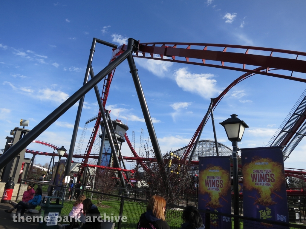 X Flight at Six Flags Great America