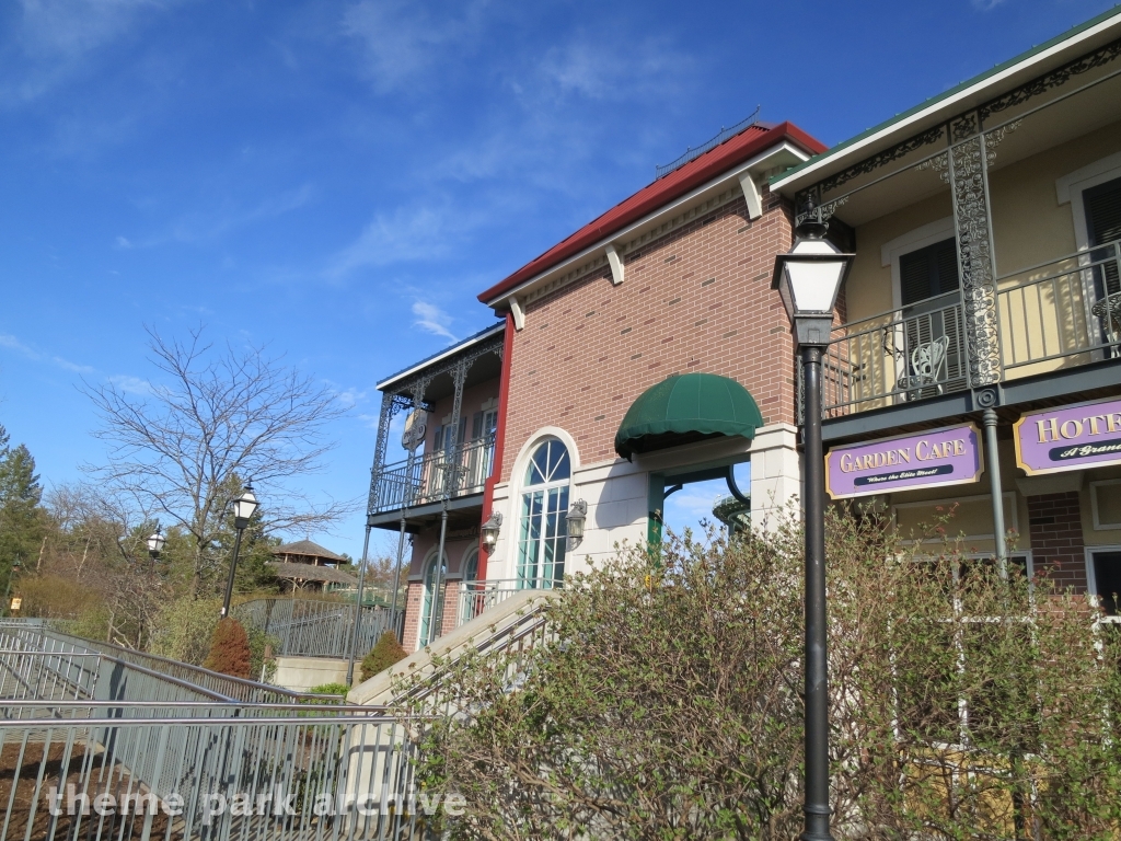 Ragin' Cajun at Six Flags Great America