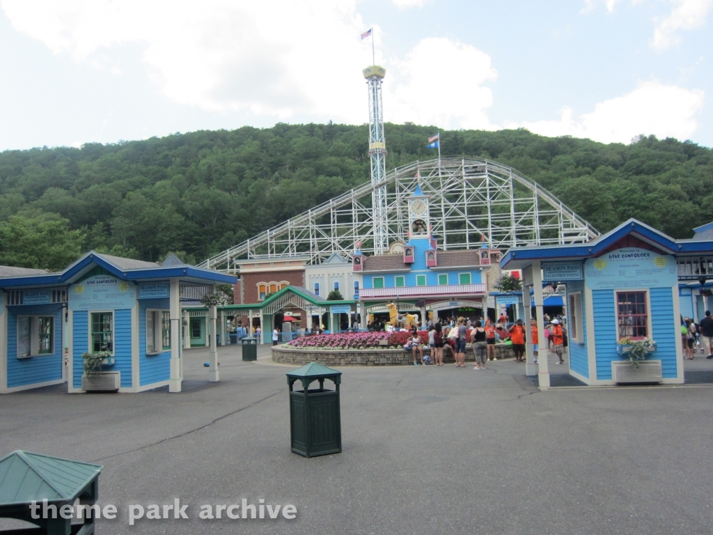 Wildcat at Lake Compounce