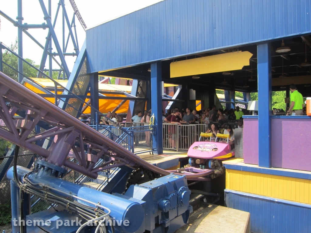 Superman The Ride at Six Flags New England