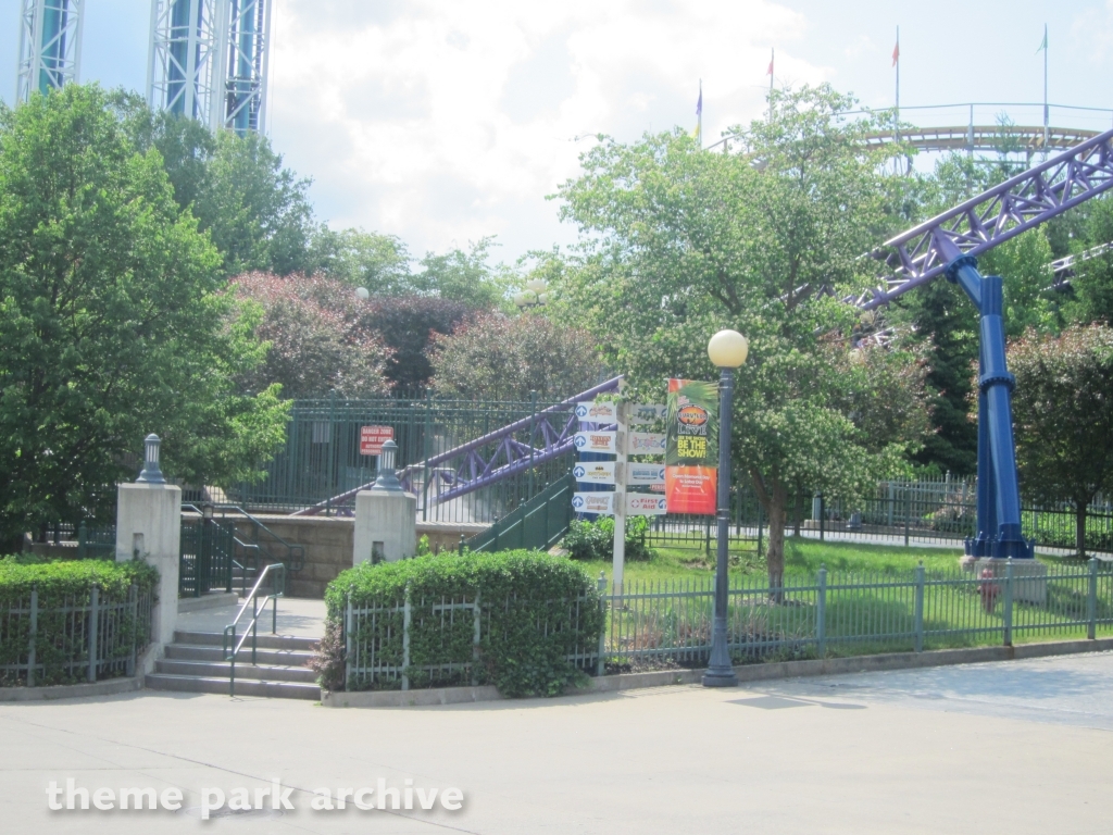 Superman The Ride at Six Flags New England