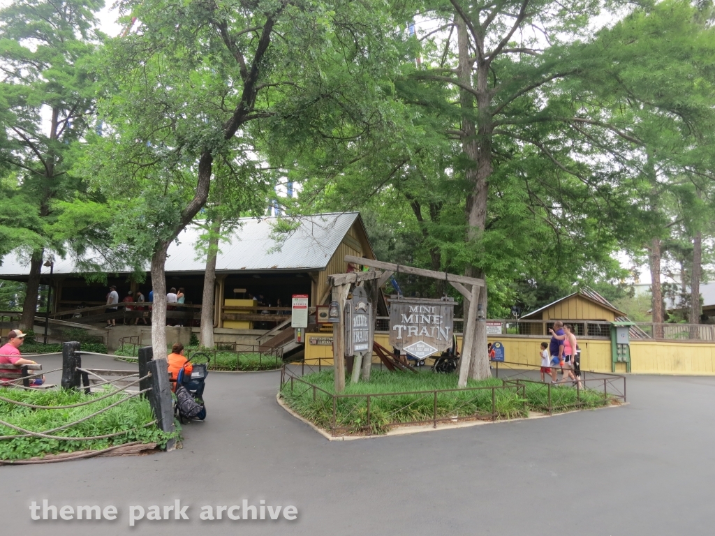 Mini Mine Train at Six Flags Over Texas