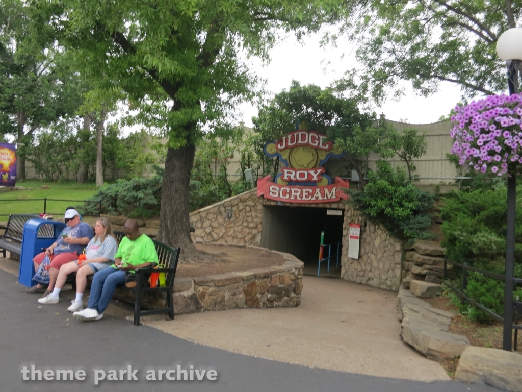 Judge Roy Scream at Six Flags Over Texas