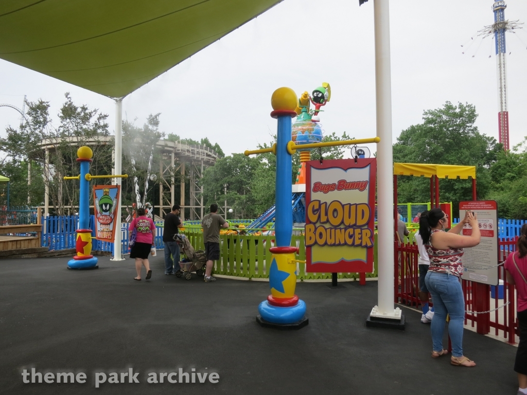 Looney Tunes BoomTown at Six Flags Over Texas