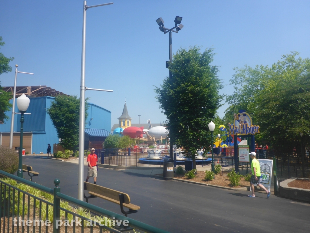 Mad Hatter at Kentucky Kingdom