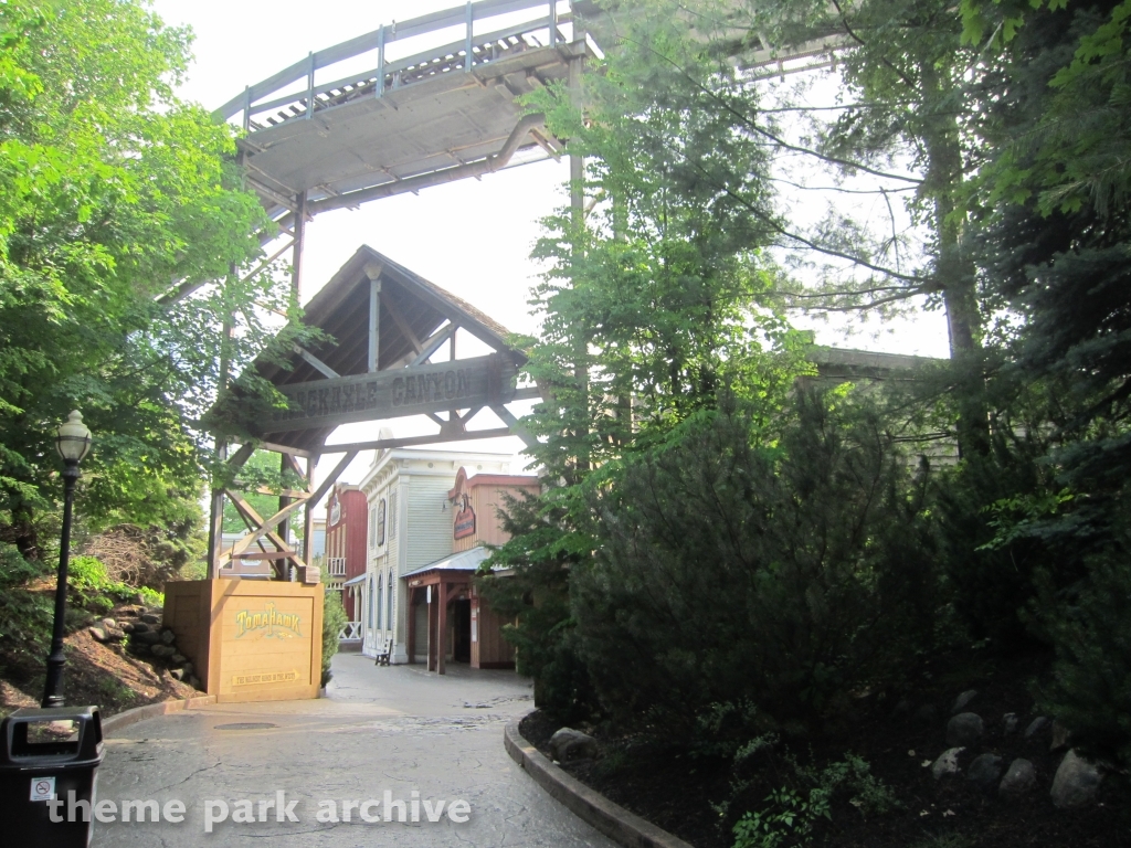 Crackaxle Canyon at Six Flags New England