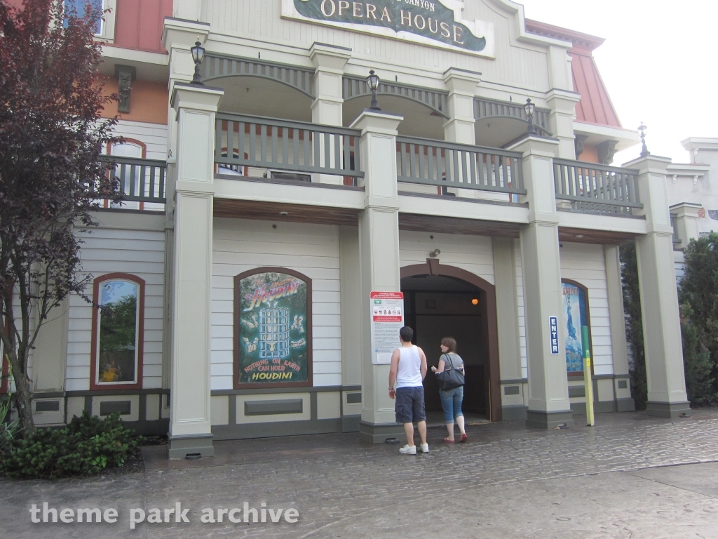 Houdini The Great Escape at Six Flags New England