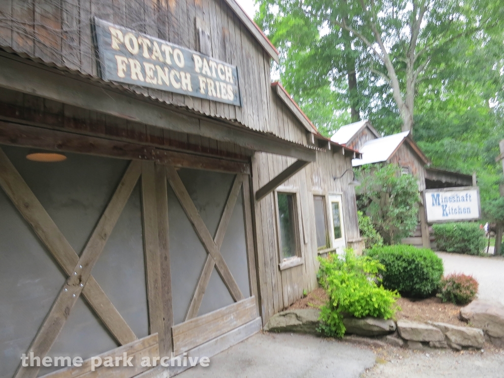 Hootin' Holler at Idlewild and SoakZone