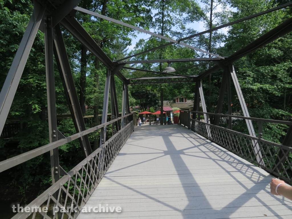 Raccoon Lagoon at Idlewild and SoakZone
