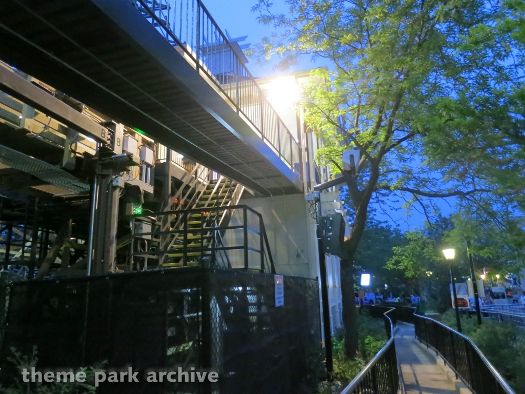 Goliath at Six Flags Great America
