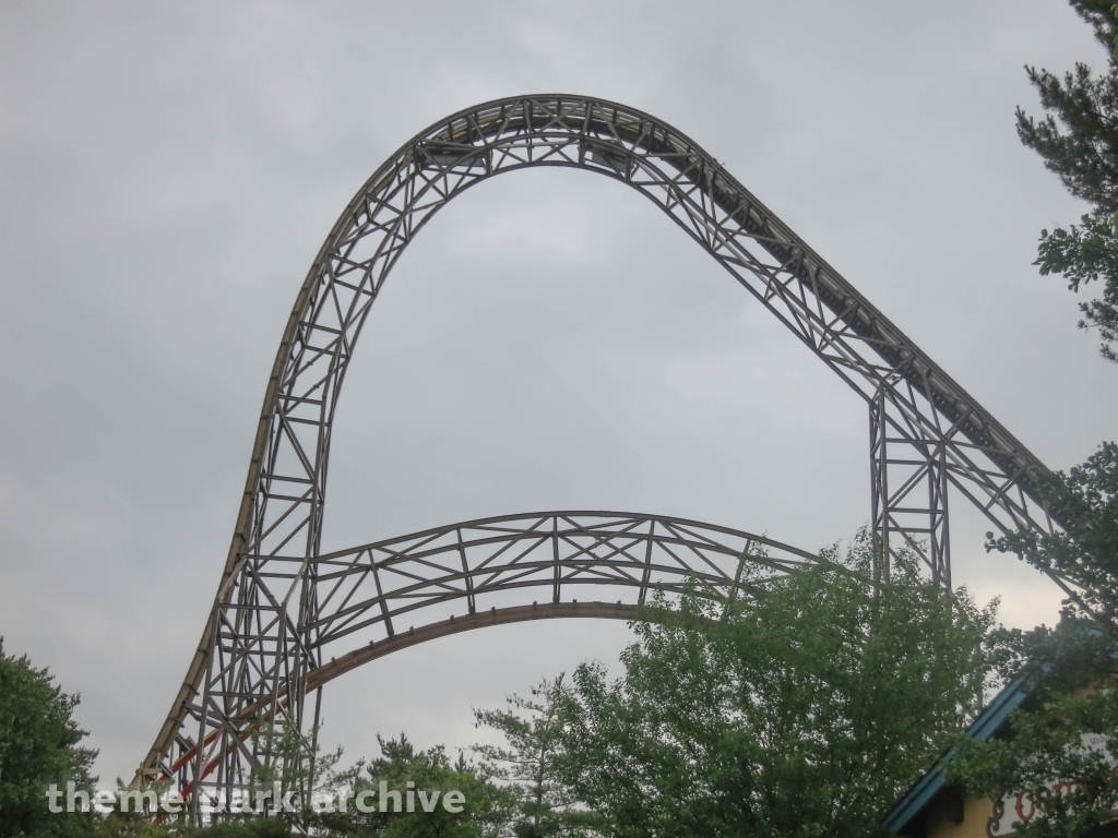 Goliath at Six Flags Great America