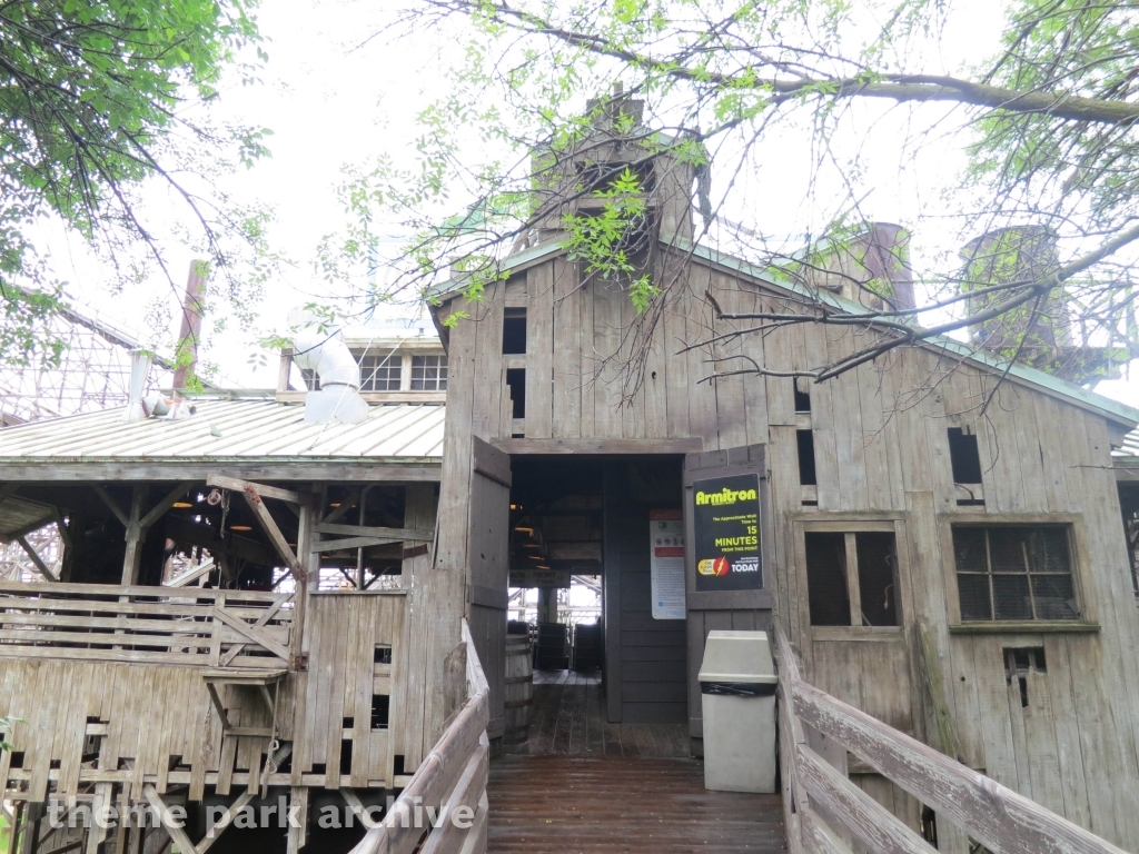 Viper at Six Flags Great America