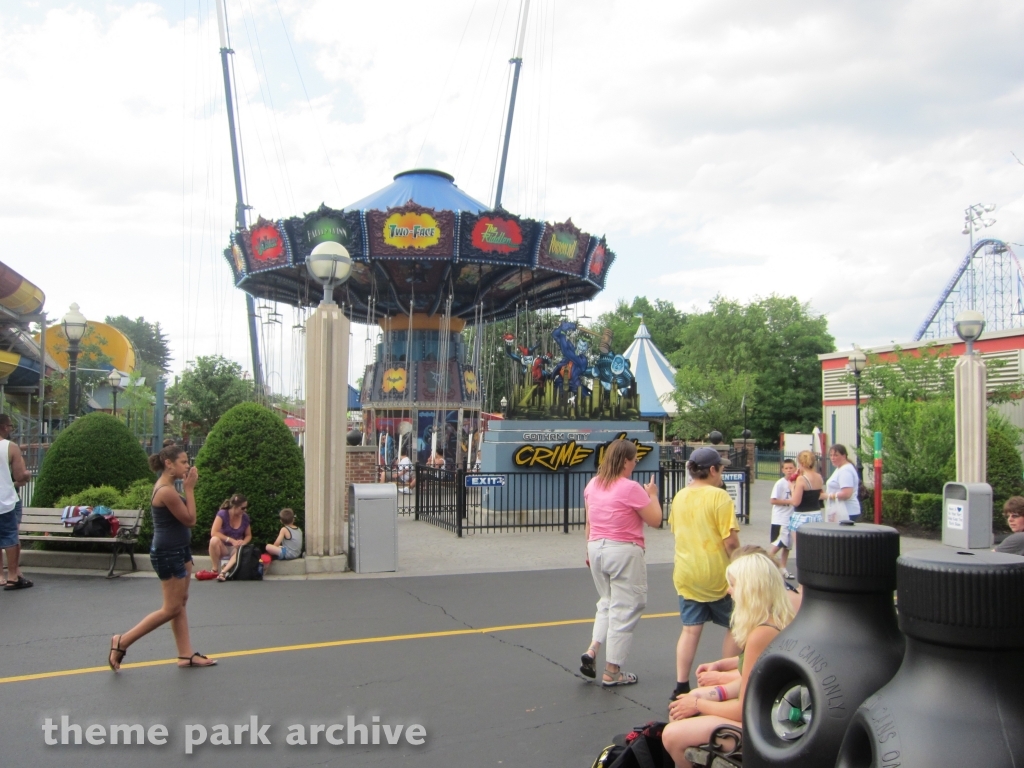 Crime Wave at Six Flags New England
