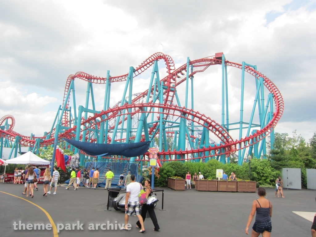 The Riddler Revenge at Six Flags New England