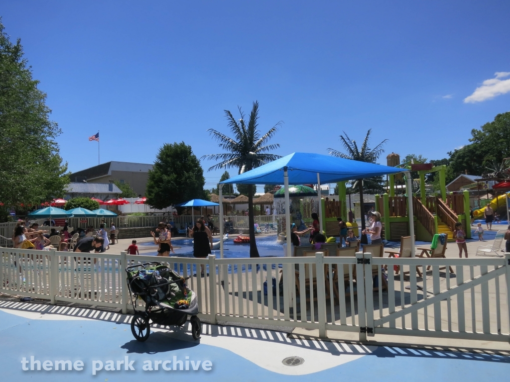 Duke's Lagoon at Dutch Wonderland