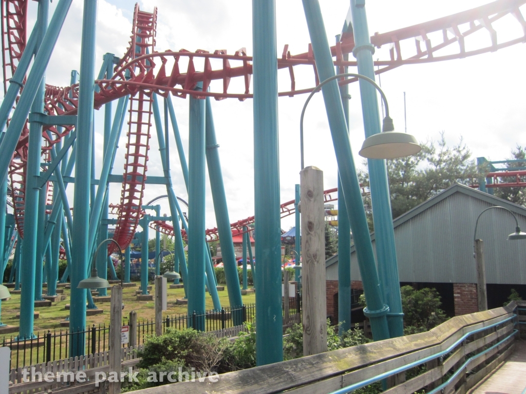 The Riddler Revenge at Six Flags New England