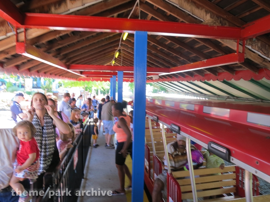Wonderland Special at Dutch Wonderland