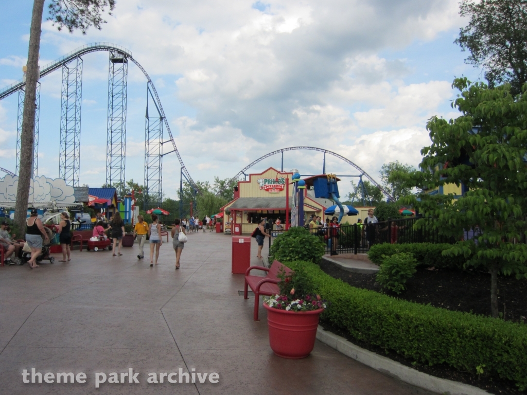 Superman The Ride at Six Flags New England