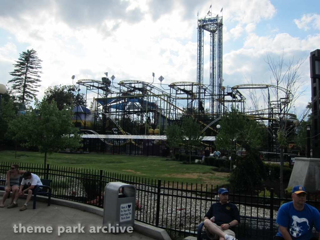 Gotham City Gauntlet Escape from Arkham Asylum at Six Flags New England