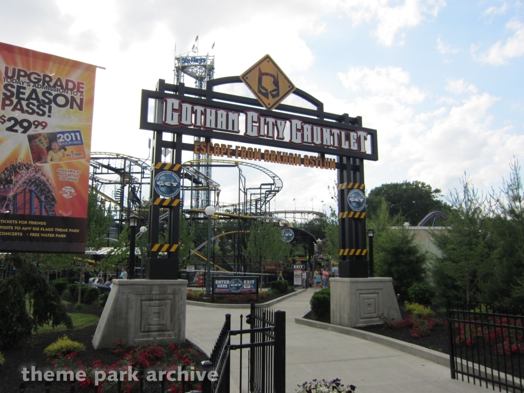 Gotham City Gauntlet Escape from Arkham Asylum at Six Flags New England