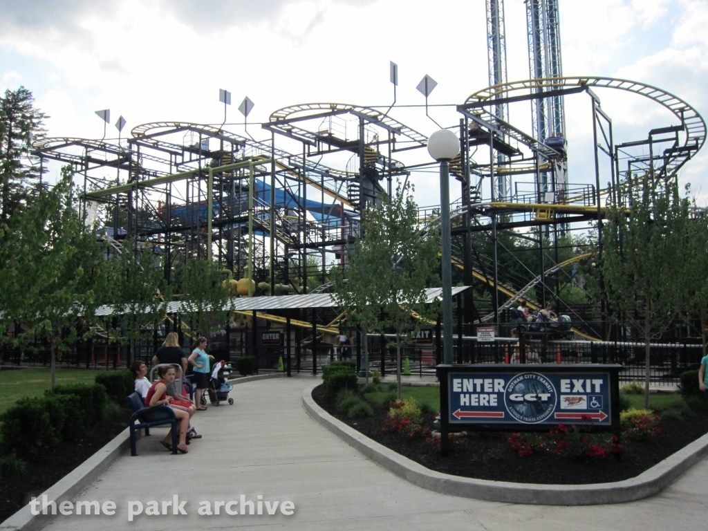 Gotham City Gauntlet Escape from Arkham Asylum at Six Flags New England