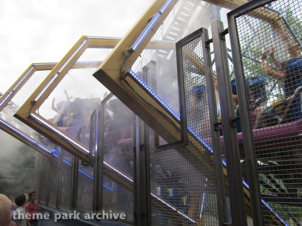 Superman The Ride at Six Flags New England