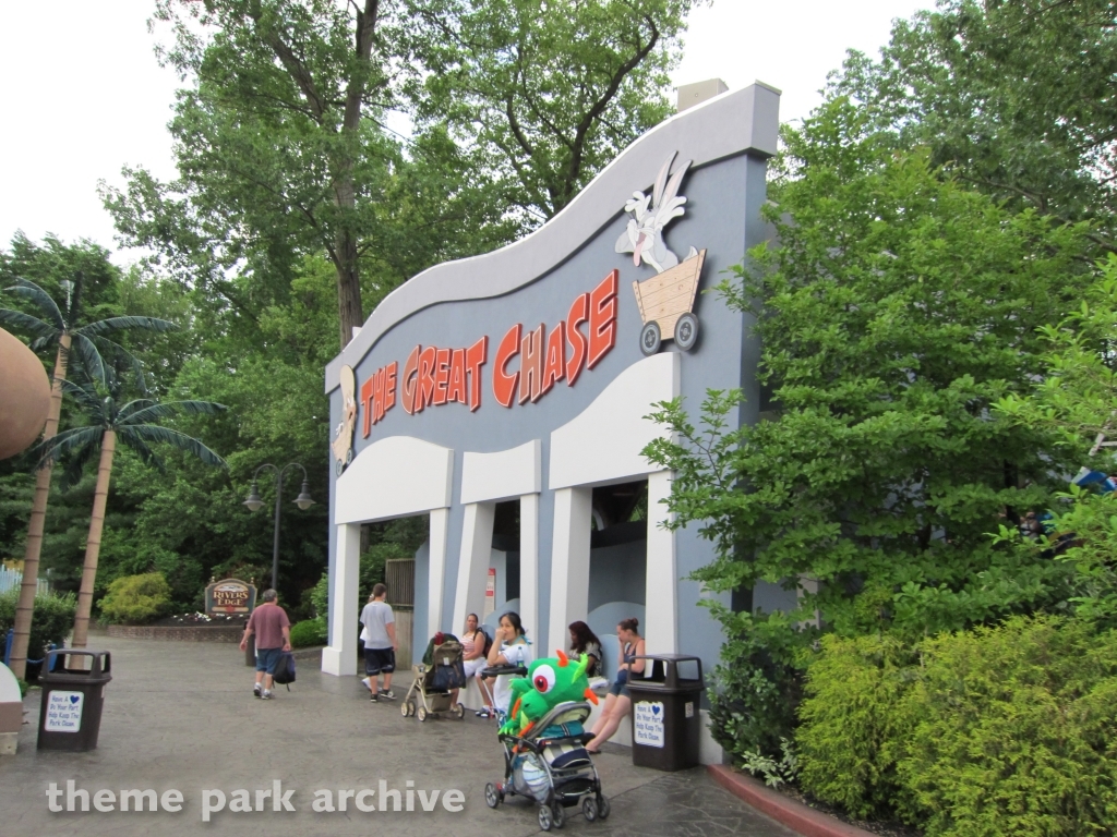 Looney Tunes Movie Town at Six Flags New England