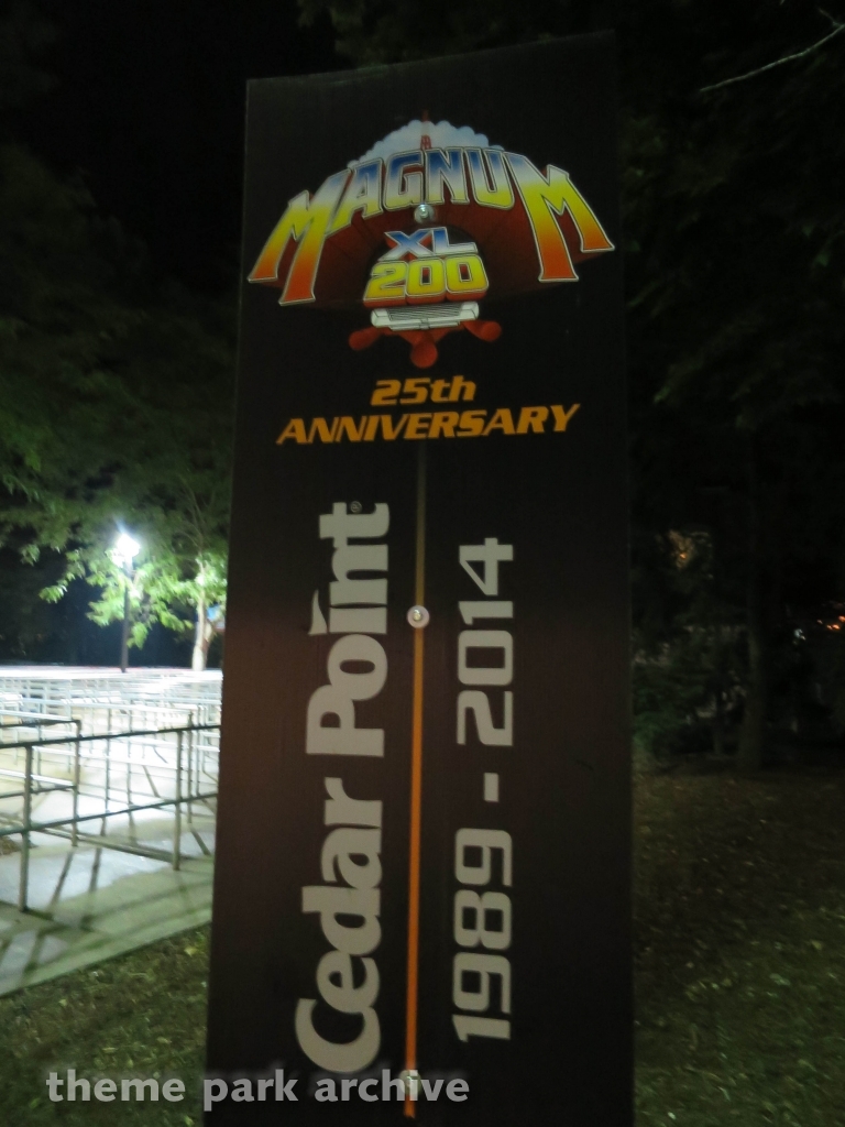 Magnum XL 200 at Cedar Point