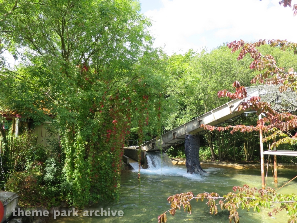 Dragon Falls at Chessington World of Adventures Resort