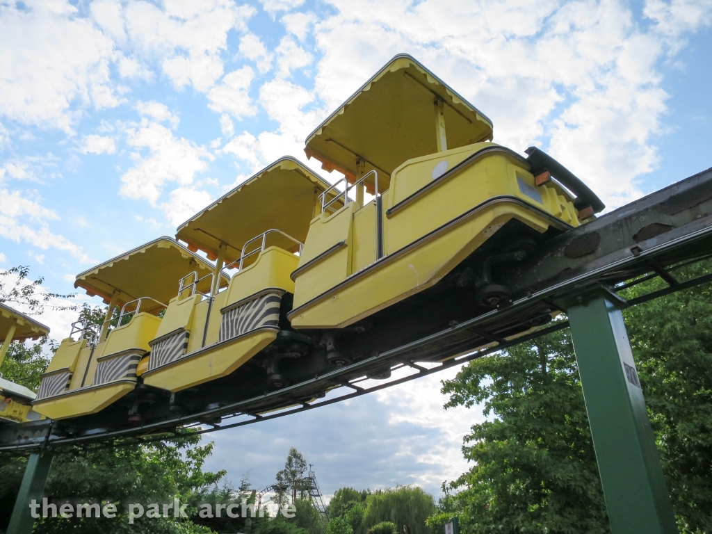 Safari Skyway at Chessington World of Adventures Resort