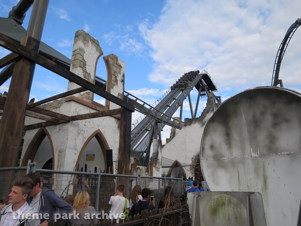 The Swarm at Thorpe Park