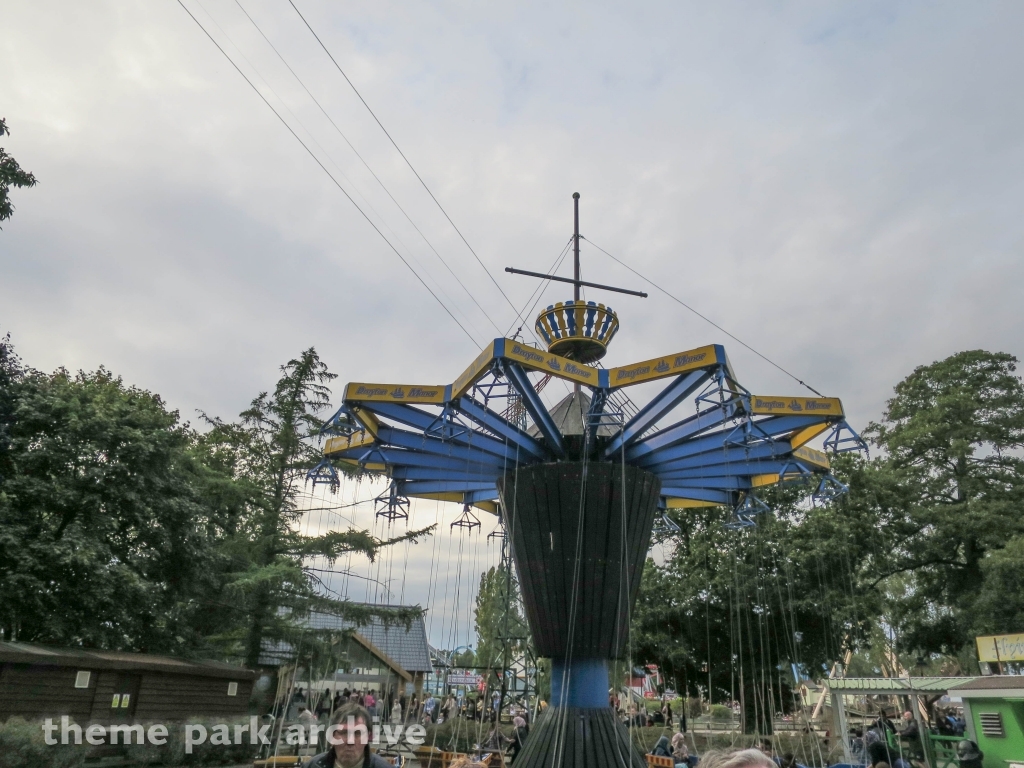Flying Dutchman at Drayton Manor