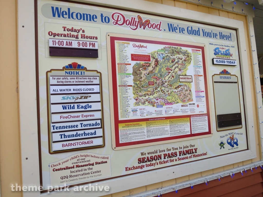 Entrance at Dollywood