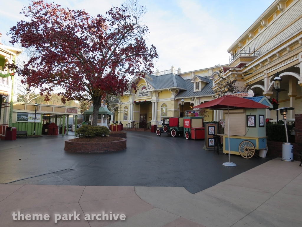 Showstreet at Dollywood