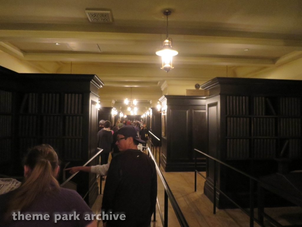 Harry Potter and the Escape from Gringotts at Universal City Walk Orlando