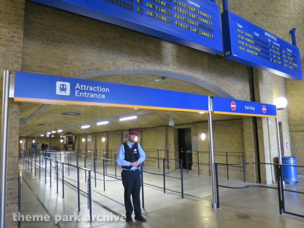 Hogwarts Express Kings Cross Station at Universal City Walk Orlando