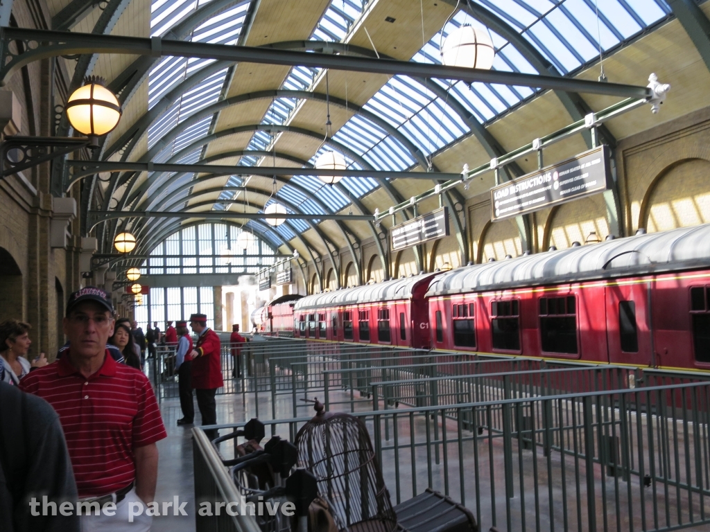 Hogwarts Express Kings Cross Station at Universal City Walk Orlando