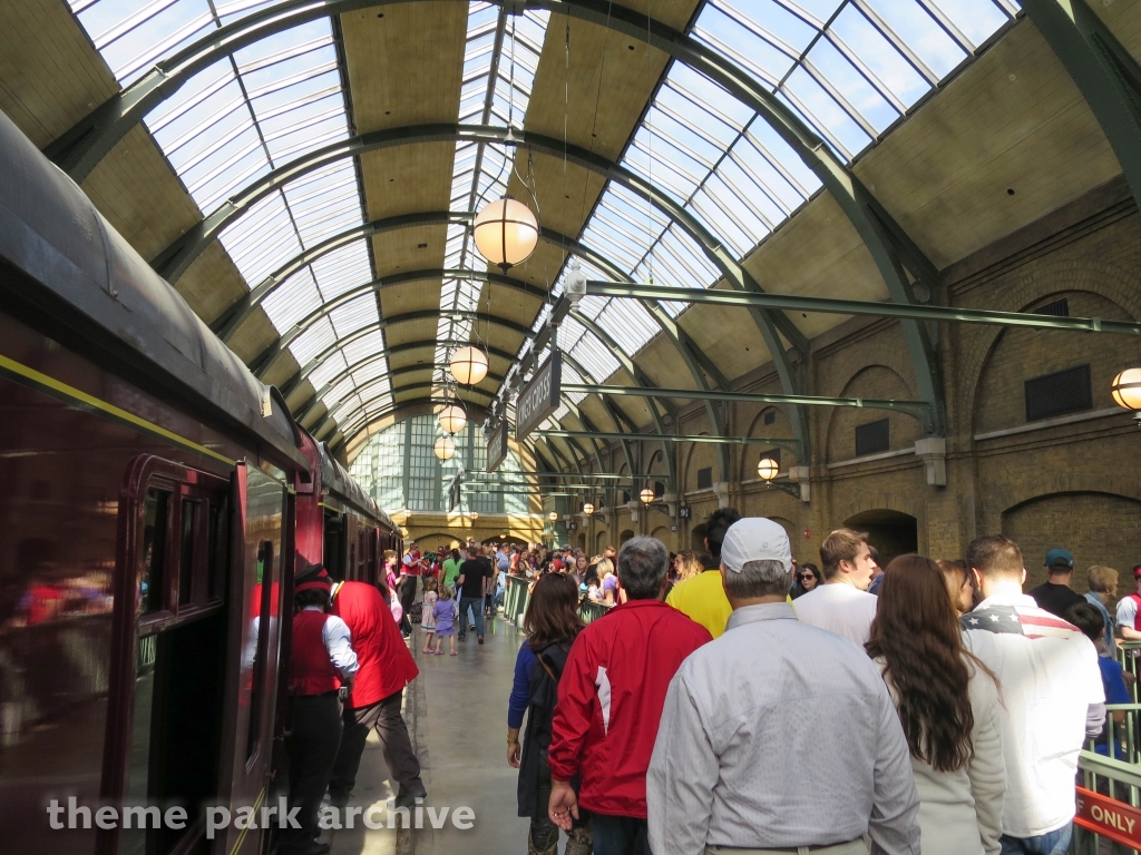 Hogwarts Express Kings Cross Station at Universal City Walk Orlando