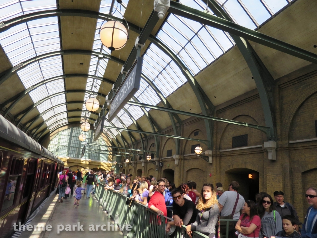 Hogwarts Express Kings Cross Station at Universal City Walk Orlando