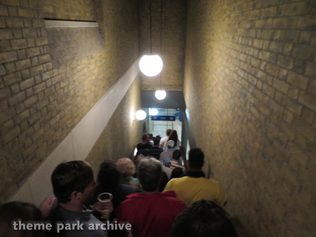 Hogwarts Express Kings Cross Station at Universal City Walk Orlando